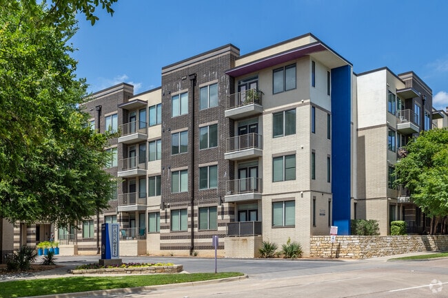 Vista adicional del edificio - Park West