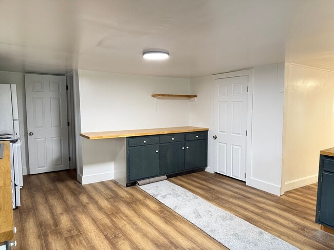 Photo - Newly Renovated 3 Bedroom 1.5 Bathroom Hom...