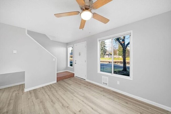 Photo - 2 Bedroom townhome with Washer and Dryer INSIDE! Available soon!!