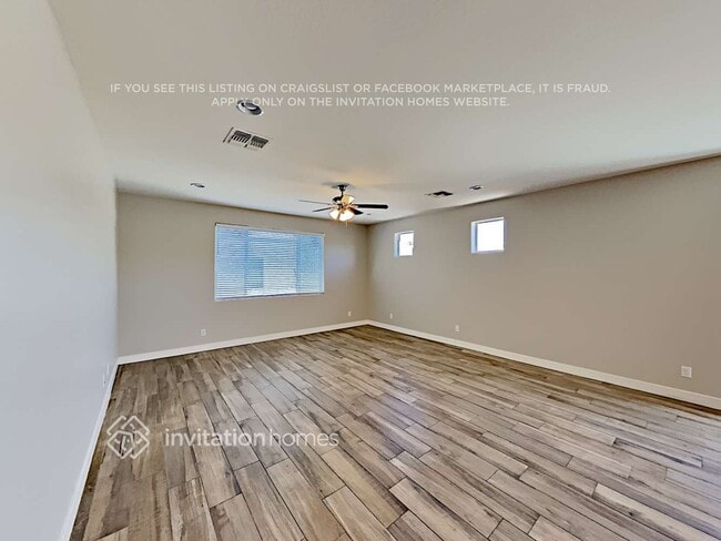 Photo - 16428 S 10th St