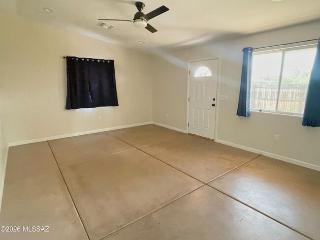 Photo - 2618 N Sparkman Blvd