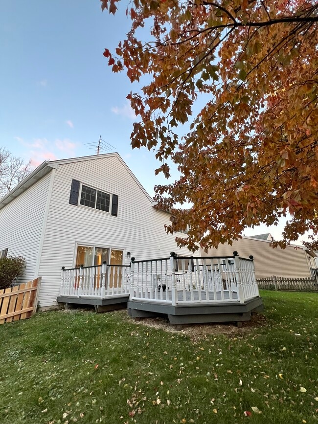 Photo - 666 Mariner Dr