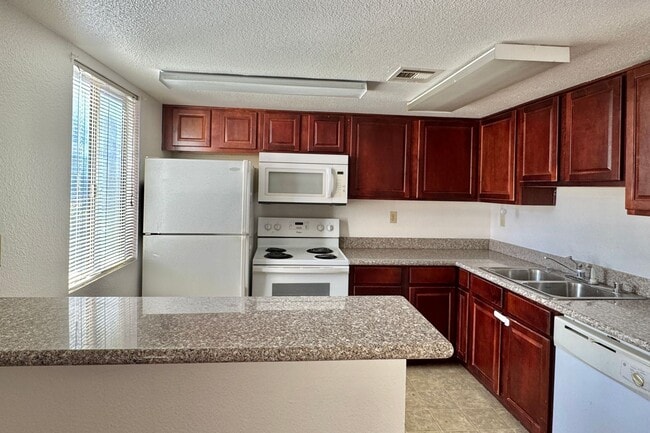 Photo - 5422 River Glen Dr Unit 369
