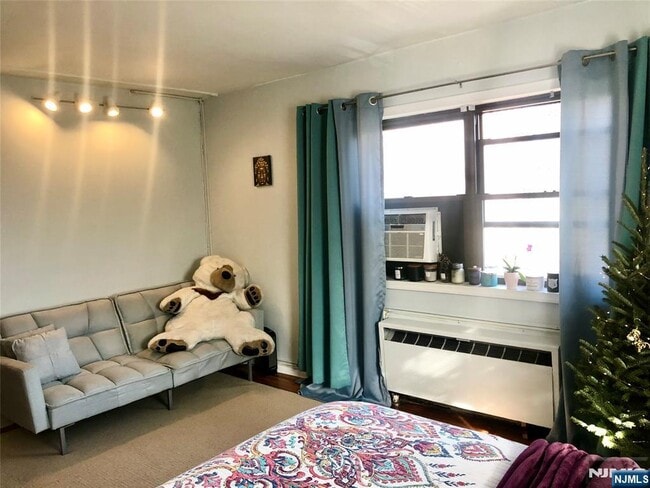 Photo - 400 Fairview Ave Unit 4J