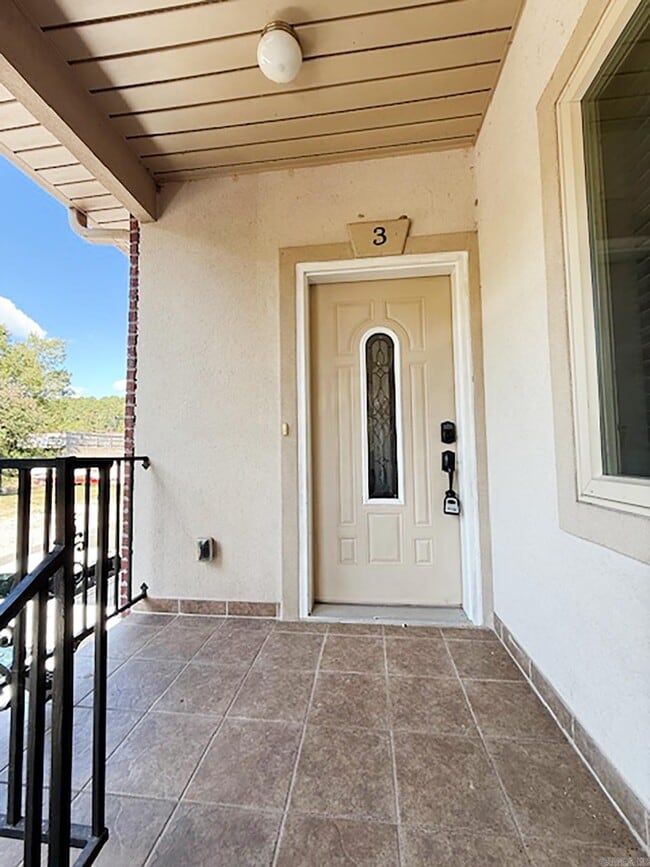 Building Photo - 1133 Airport Rd Unit B3