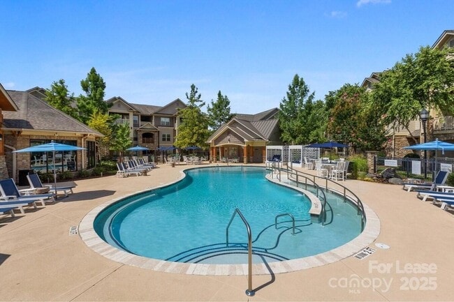 Building Photo - 12620 Toscana Way Unit B2 Rental