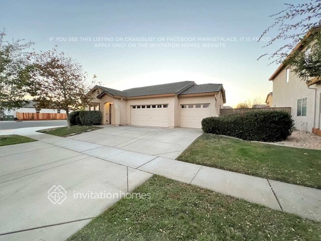 Photo - 5548 Seedling Way