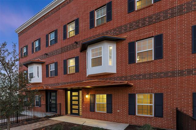 Photo - 7186 Birch Mews