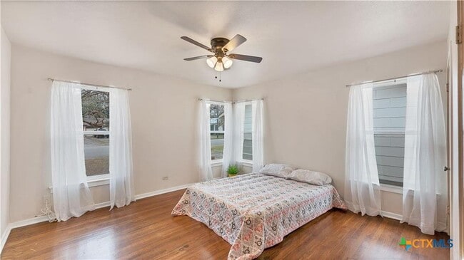 Photo - 838 W Coll St Townhome