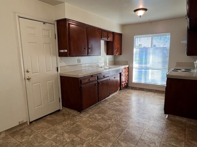 Photo - 1122 Washington Ave