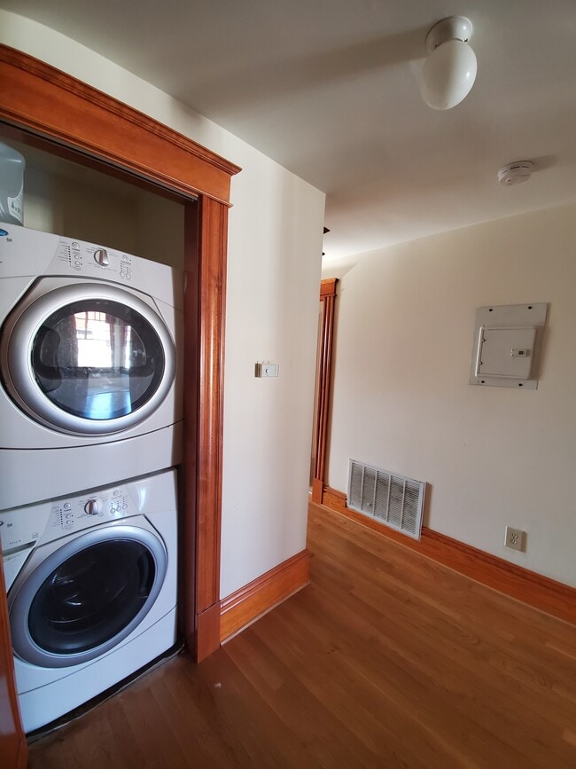 Photo - 5788 Pershing Ave Unit 2W