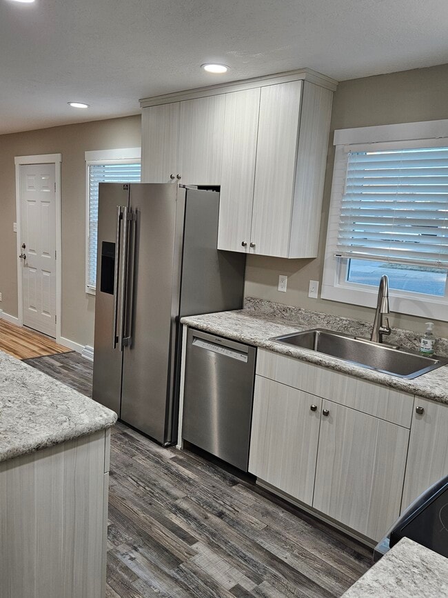 Photo - 177 Riverview C