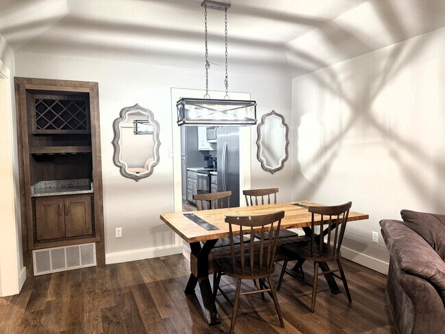 Photo - 9712 Memphis Ave