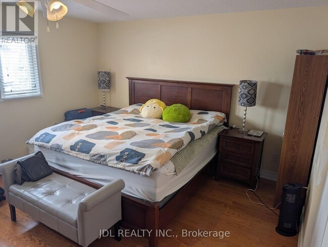 Photo - 73 Squire Dr