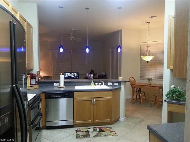 Photo - 637 Grand Rapids Blvd