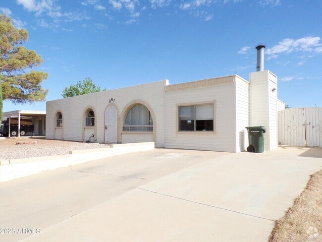 Building Photo - 201 Terra Dr Rental
