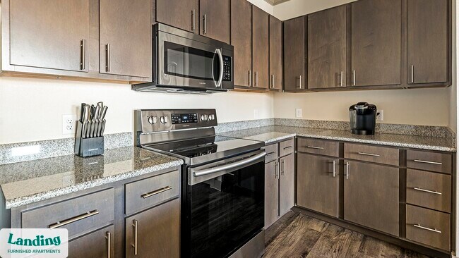 Photo - 12500 Shadowglen Trce Unit 8303