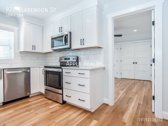 Photo - 927 Clarendon St