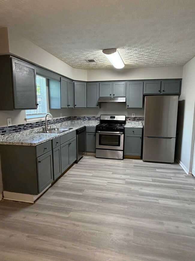 Photo - 3690 Stephanie Ct