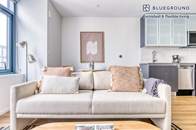 Photo - 345 Harrison Ave Unidad FL11-ID542