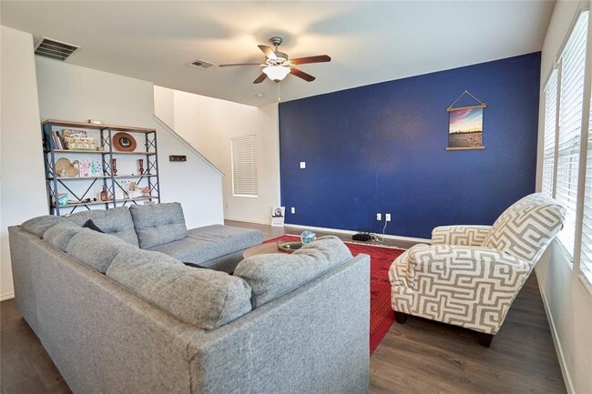 Photo - 105 Comet Dr