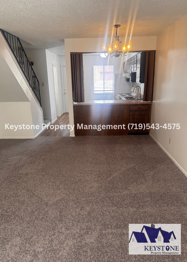 Photo - Updated 2 Bedroom Belmont Townhome with Attached Garage & Fenced Yard $1300/$1300 Unit 17 Villa Drive
