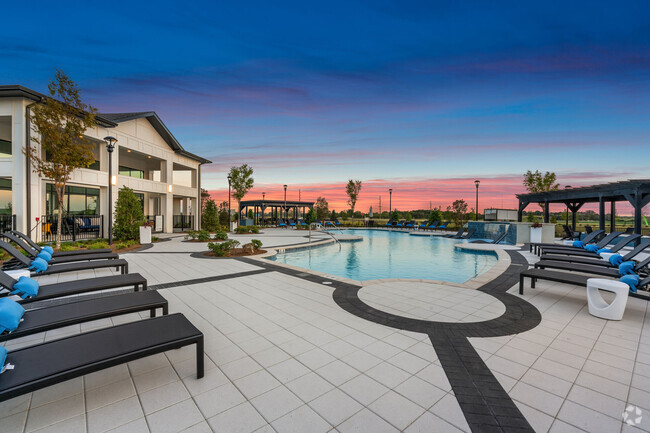Building Photo - Brio Parc Rental