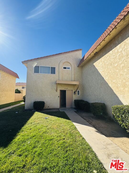 Photo - 43609 Stanridge Ave