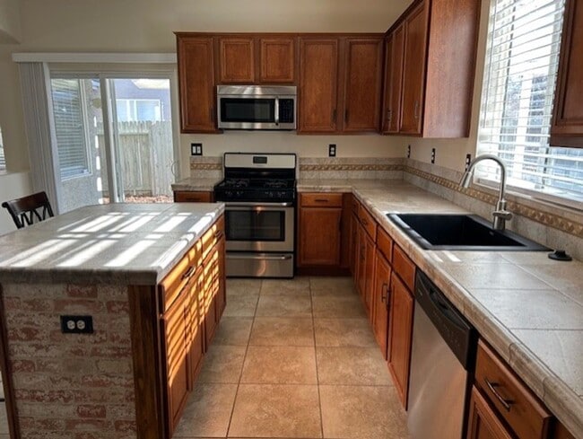 Photo - 1684 Iron Mountain Dr