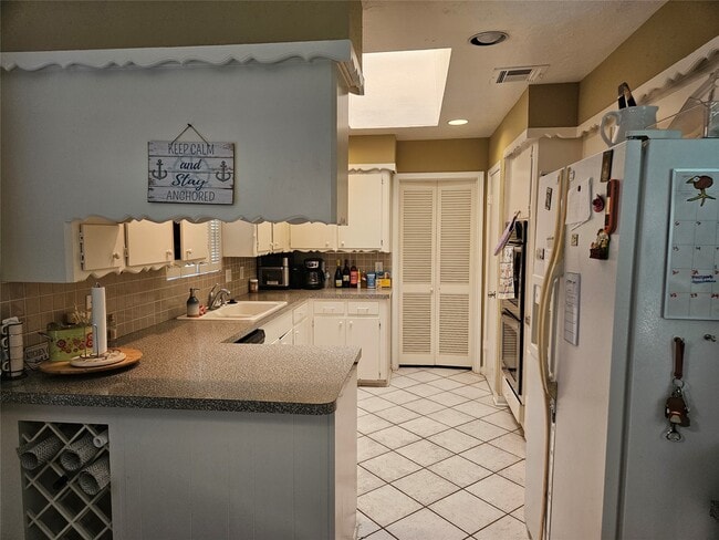Building Photo - 9231 Stroud Dr Rental