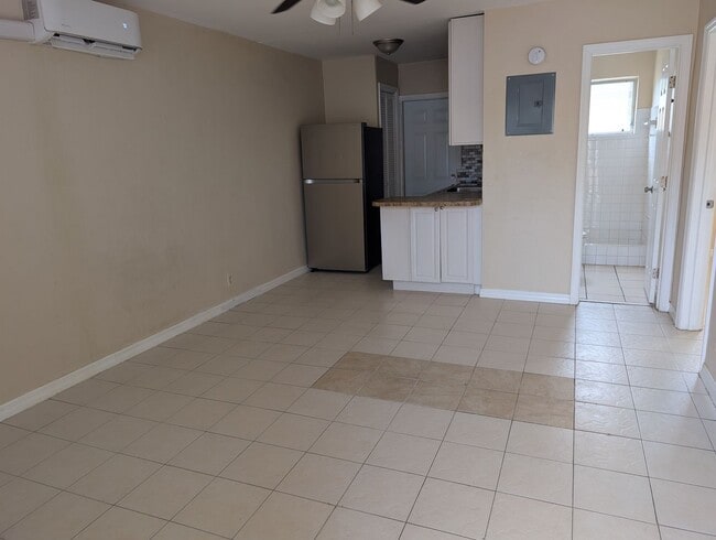 Photo - Deerfield Unidad 2