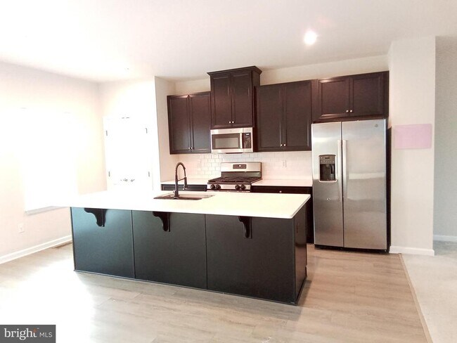 Photo - 31 Roundstone Run