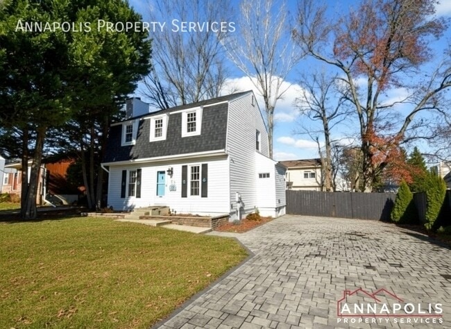 Photo - 1011 Hyde Park Dr