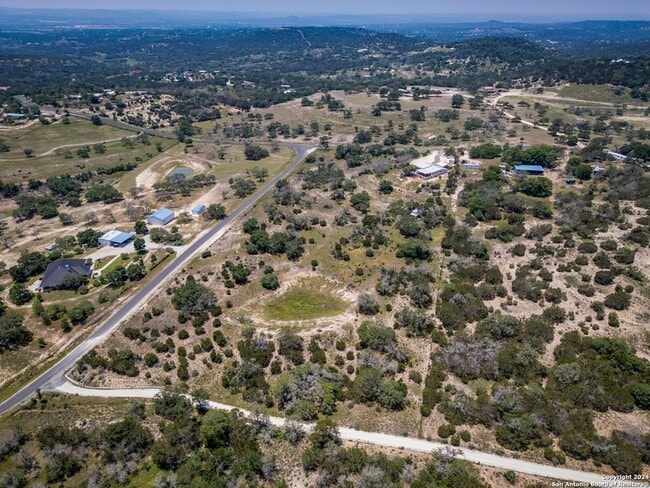 Photo - 111 Burney Rd N