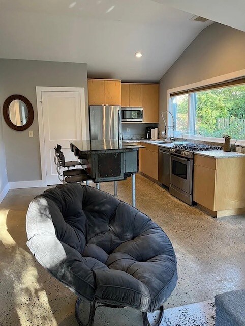 Photo - 82 Mt Clare Ave