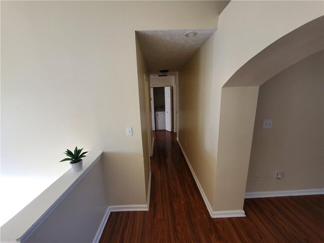Photo - 5450 Twin Lakes Dr