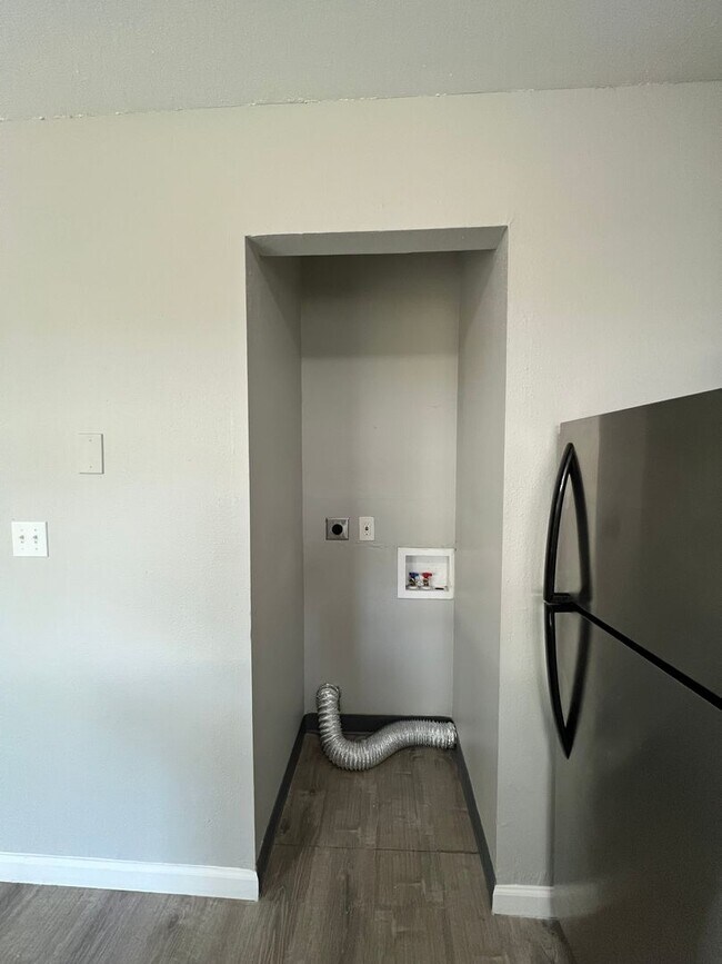 Photo - Raintree Apartments