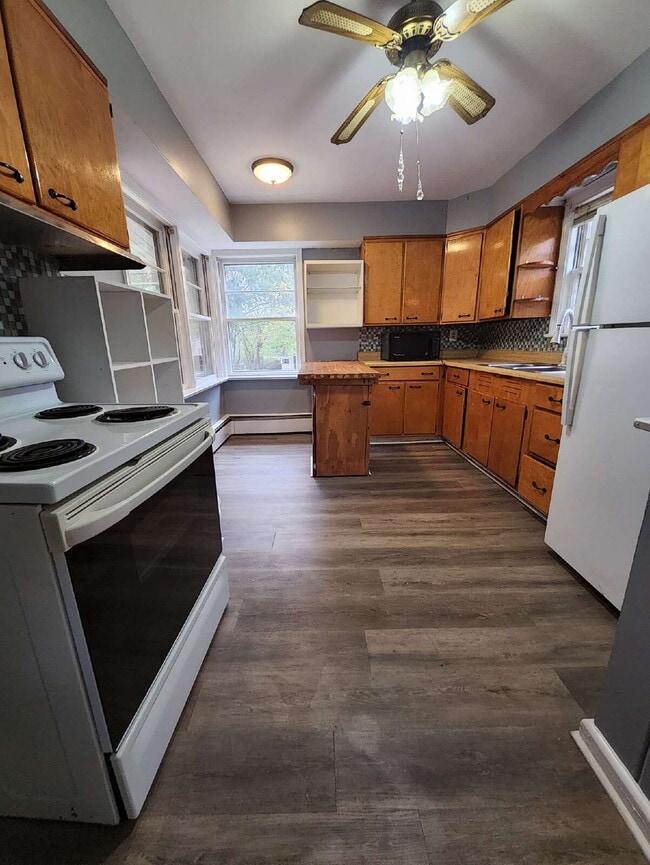 Photo - 13723 Dumfries Rd