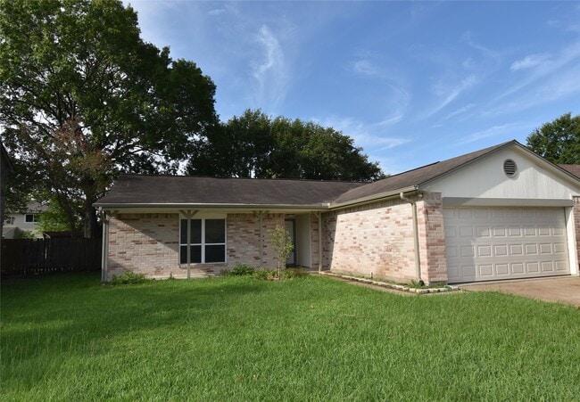 Photo - 18007 Forest Cedars Dr