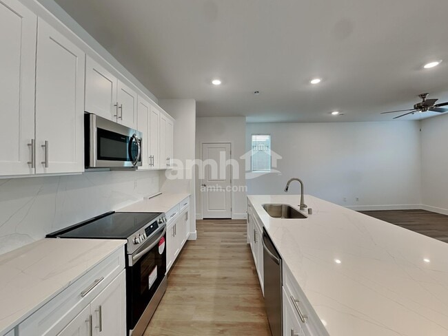 Photo - 6449 Marthas Vineyard Ave