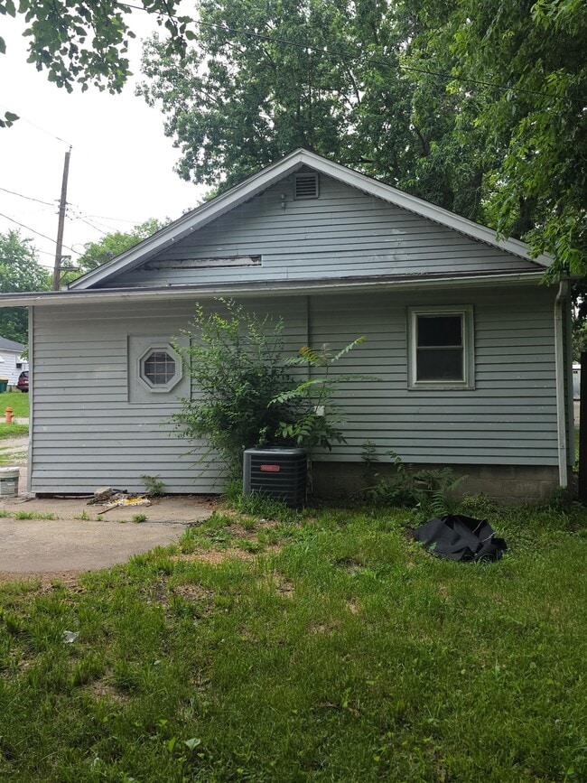 Photo - 132 N 23rd Pl