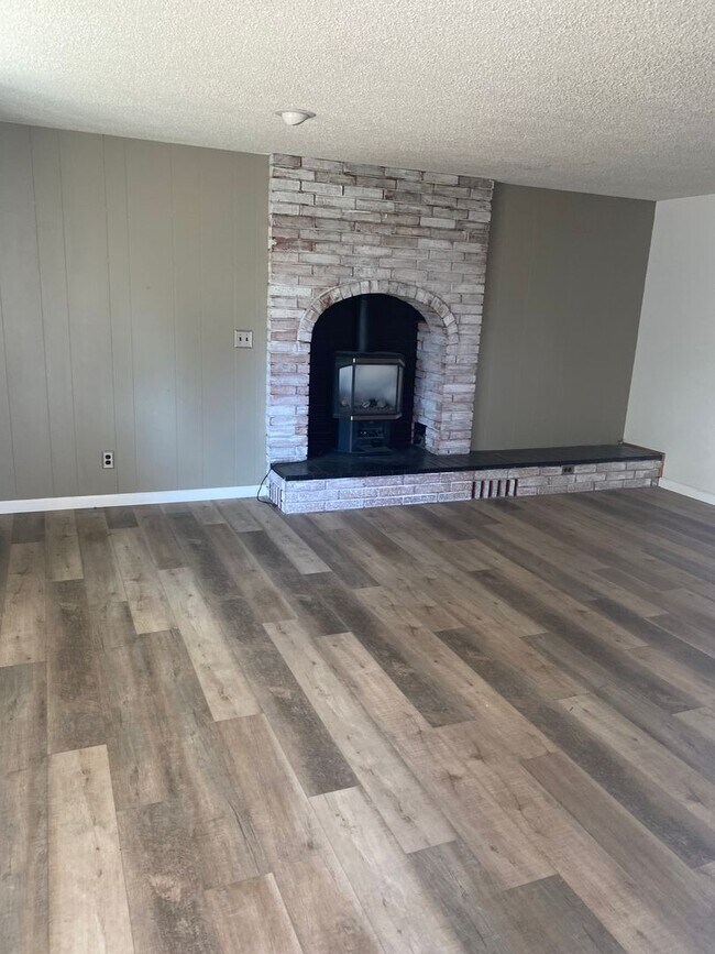 Photo - Large 3 bedroom 3 bath home