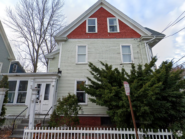 Building Photo - 43 Davenport St Rental