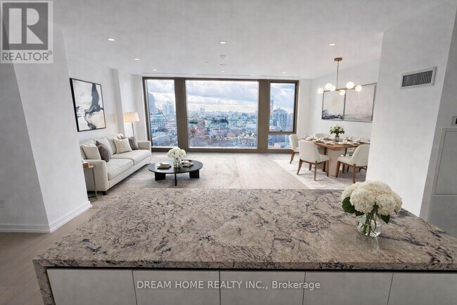 Photo - 1315 Bay St. Unité 1202