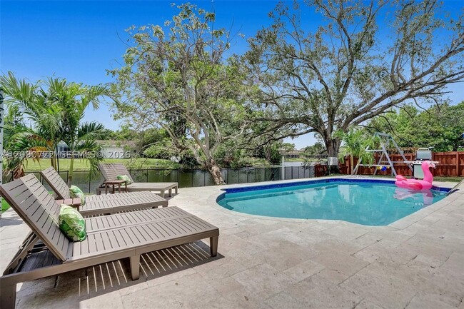 1941 SW 52nd Terrace