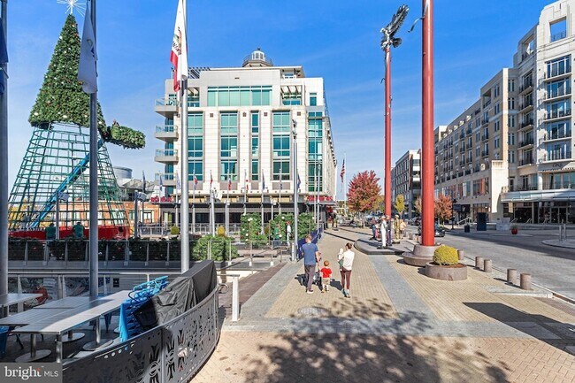 Photo - 147 Waterfront St Unit 402