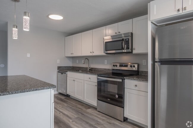 Photo - Claridge House Apartments