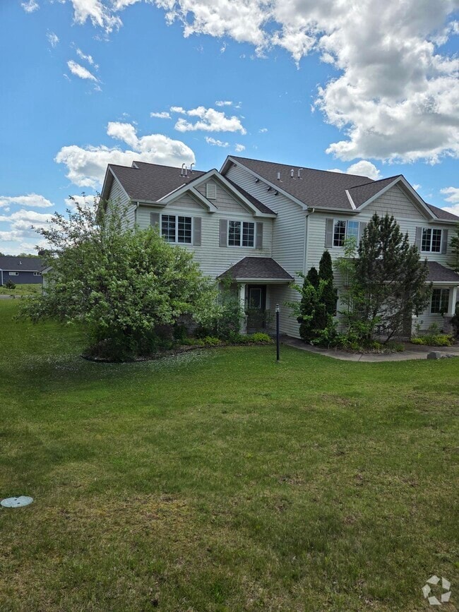 Building Photo - 208 Coves Ct Rental