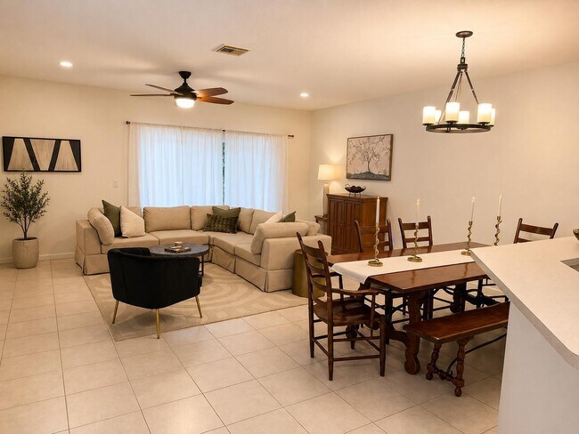 13428 Georgian Ct
