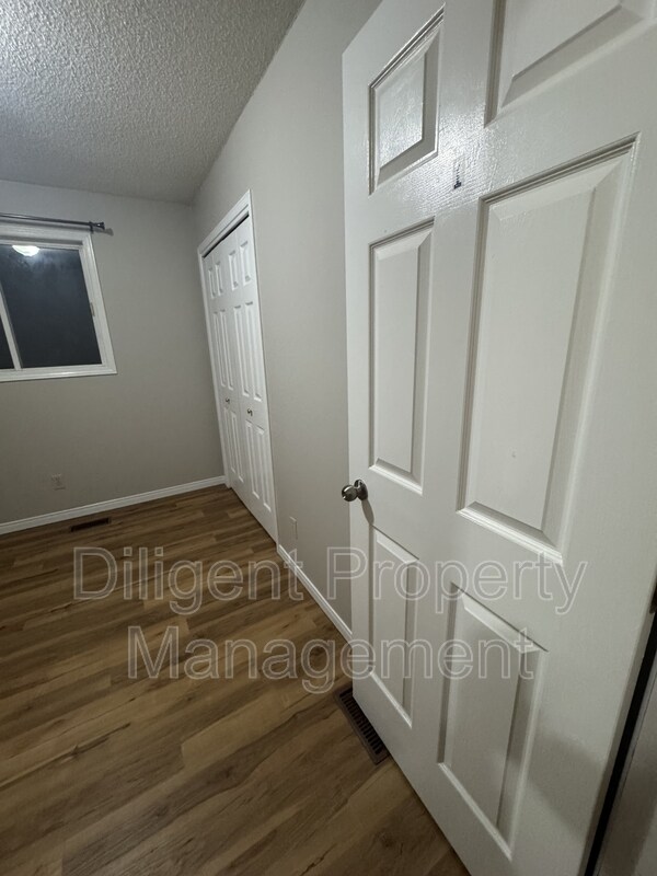 Photo - 641 Fortye Dr